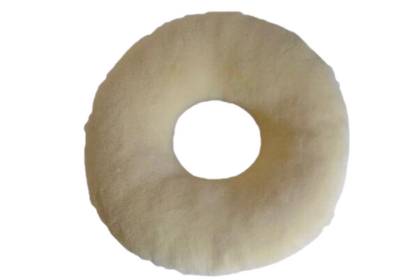 cojín lana natural redondo con agujero cojín lana natural redondo con agujero
